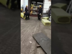 Video zum Laden des Containers