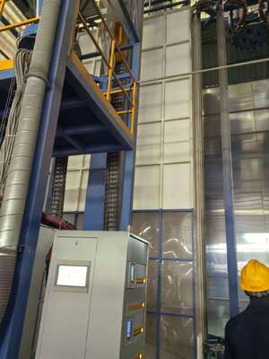 Big Cyclone Recycle System Vertical Powder Coating Line High-performance for Aluminum Profiles